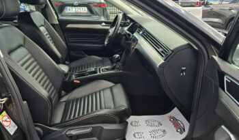 Volkswagen Passat ELEGANCE +Dynaudio +Virtual DSG Salon PL Serwis ASO GWARANCJA FV 23% full