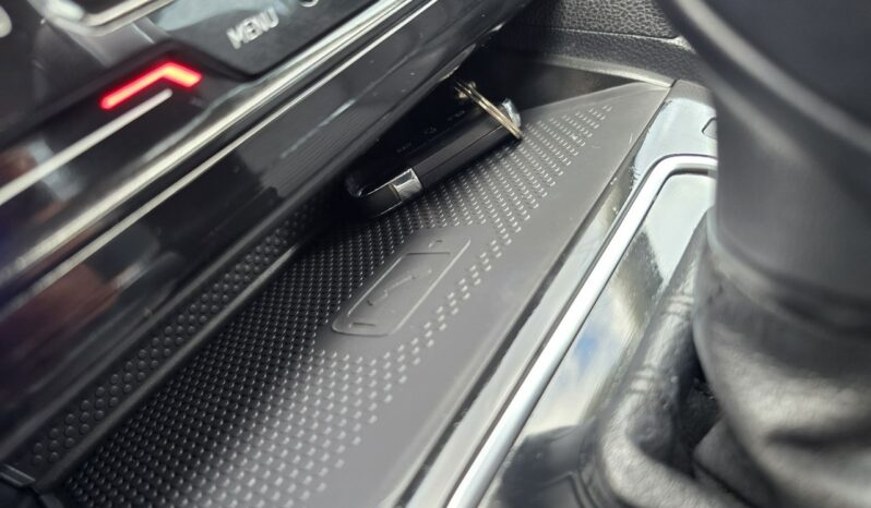 Volkswagen Passat ELEGANCE +Dynaudio +Virtual DSG Salon PL Serwis ASO GWARANCJA FV 23% full