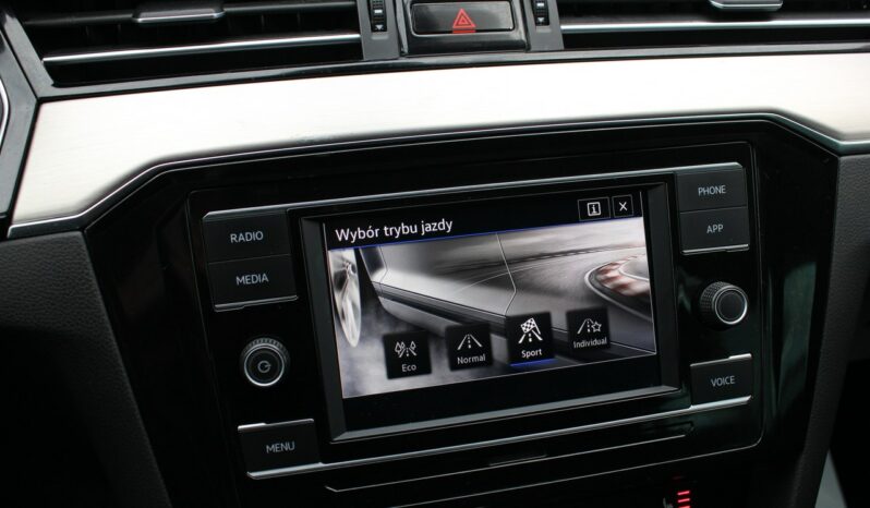Volkswagen Passat ELEGANCE 2.0 TDI DSG Salon Polska GWARANCJA i RAPORT SelectCar+ FV 23% full
