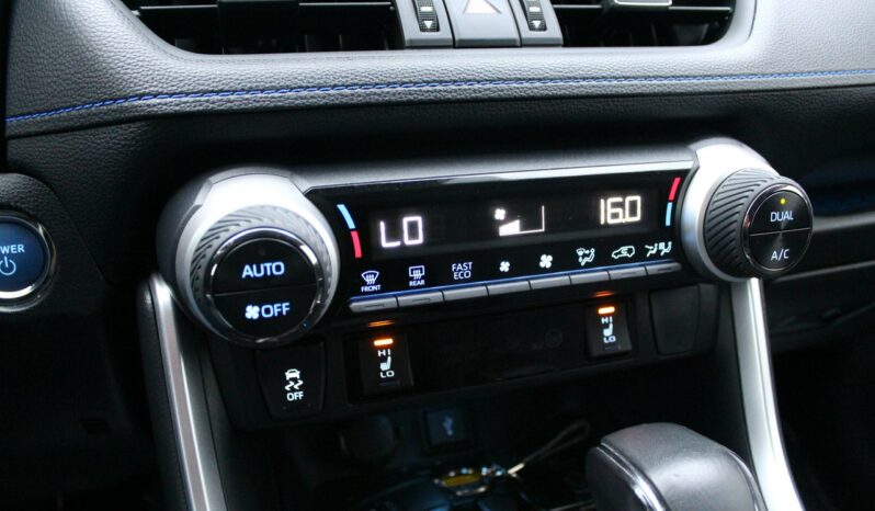 Toyota RAV-4 SELECTION 2.5 HYBRID Salon Polska GWARANCJA i RAPORT SelectCar+ FV 23% full