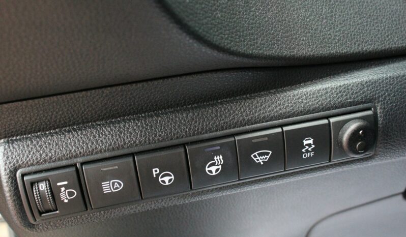 Toyota Corolla SELECTION 1.8 HYBRID Salon Polska GWARANCJA i RAPORT SelectCar+ FV 23% full