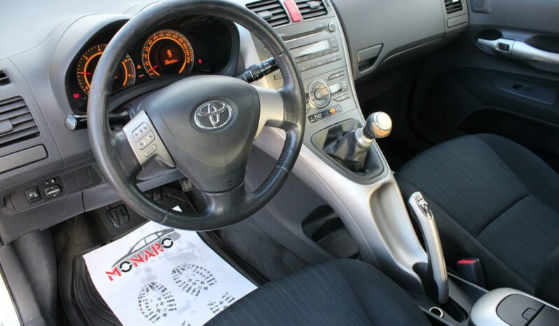 Toyota Auris 1.4 D-4D 90KM Od 2016 roku jeden właściciel Zadbany stan full