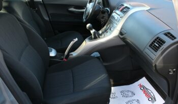 Toyota Auris 1.4 D-4D 90KM Od 2016 roku jeden właściciel Zadbany stan full