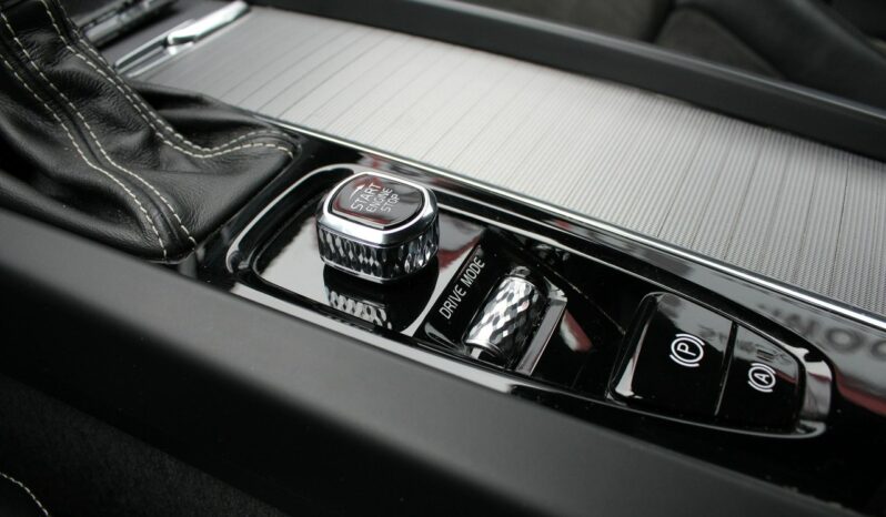 Volvo XC 60 R-DESIGN 2.0 D4 190KM 4×4 AWD Salon Polska Zamiana Finansowanie FV 23% full