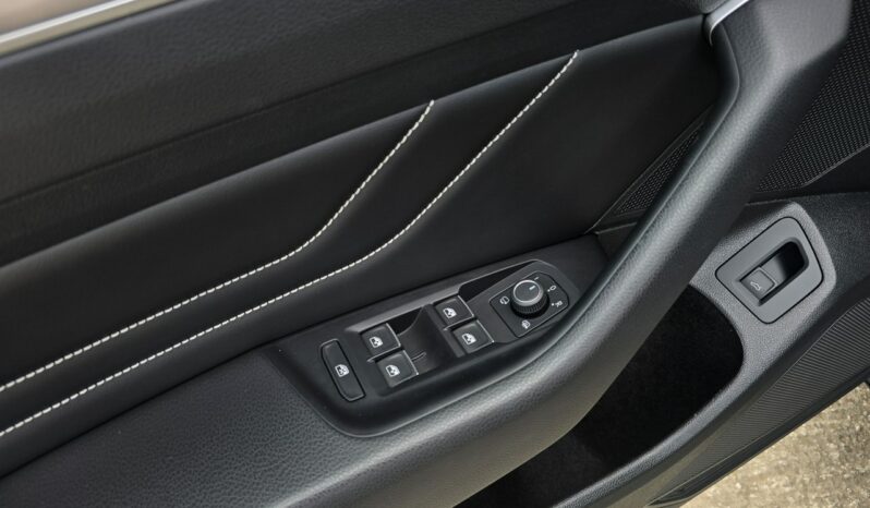 Volkswagen Passat ELEGANCE Dynaudio Virtual 1.5 TSI DSG Salon Polska, Możliwa zamiana full