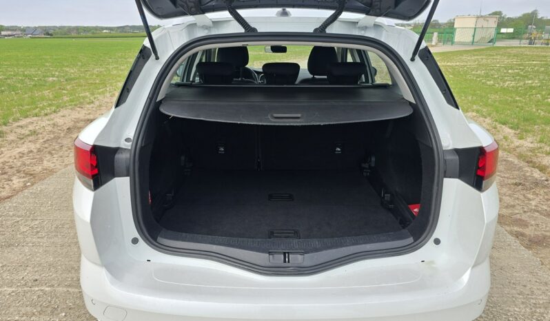 Renault Megane 1.3 TCe 140KM Zen Biała Perła Salon Polska, Możliwa zamiana full
