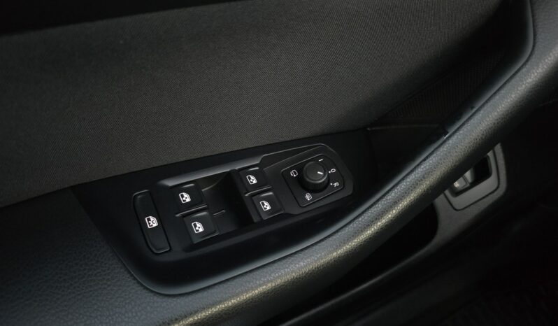 Volkswagen Passat Business 2.0 TDI DSG Variant Salon Polska, Możliwa zamiana full