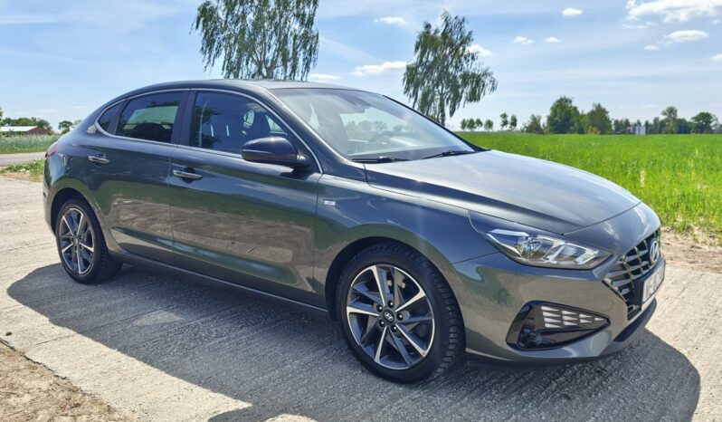 Hyundai i30 Fastback 1.5 T-GDi Automat 7DCT 48V 160KM Smart Salon Polska, Zamiana full