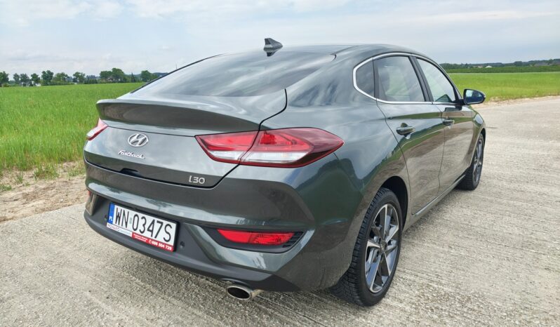Hyundai i30 Fastback 1.5 T-GDi Automat 7DCT 48V 160KM Smart Salon Polska 41.000 km full