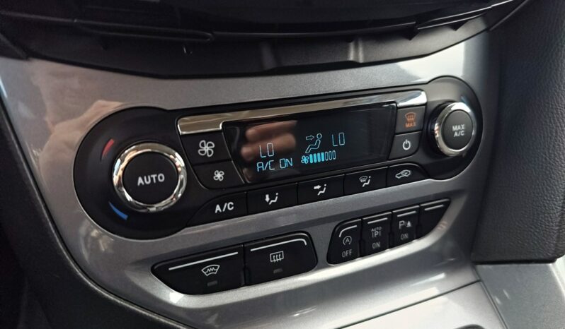 Ford Focus TITANIUM 1.6 Benzyna 150KM Salon Polska Serwis ASO Drugi komplet kół! full