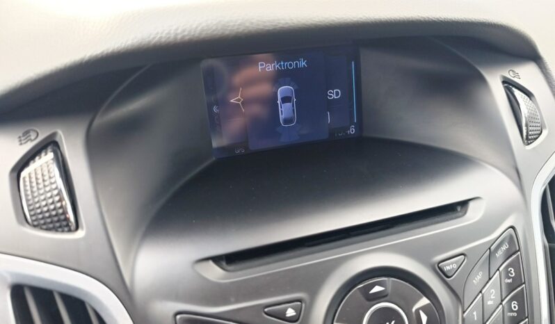 Ford Focus TITANIUM 1.6 Benzyna 150KM Salon Polska Serwis ASO Drugi komplet kół! full