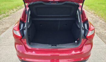 Ford Focus TITANIUM 1.6 Benzyna 150KM Salon Polska Serwis ASO Drugi komplet kół! full