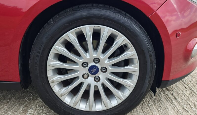 Ford Focus TITANIUM 1.6 Benzyna 150KM Salon Polska Serwis ASO Drugi komplet kół! full