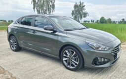Hyundai i30 Fastback 1.5 T-GDi Automat 7DCT 48V 160KM Smart Salon Polska 41.000 km