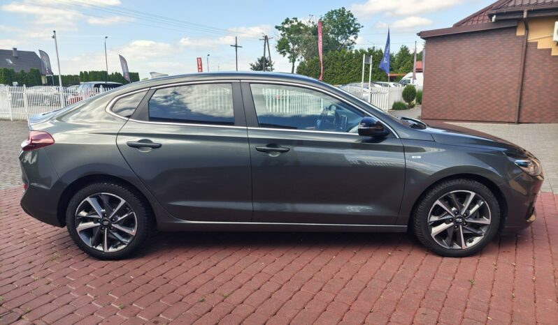 Hyundai i30 Fastback 1.5 T-GDi Automat 7DCT 48V 160KM Smart Salon Polska Zamiana full
