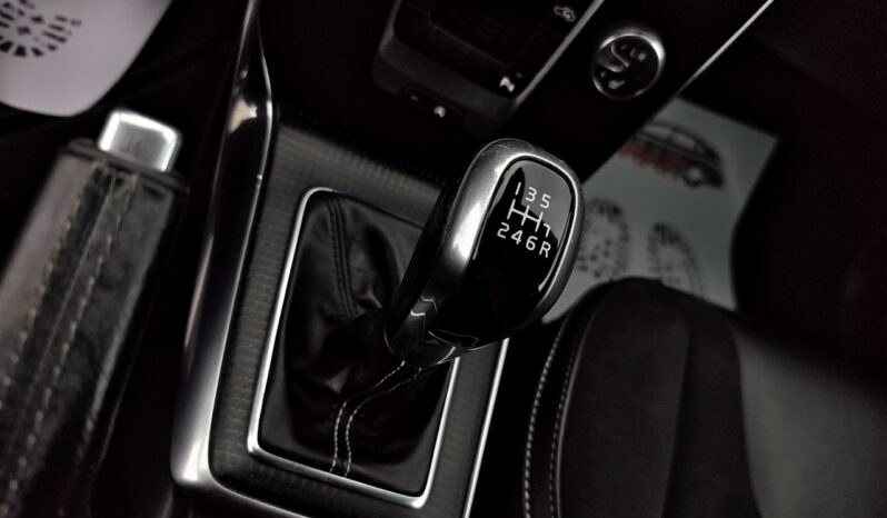 Volvo V40 R-DESIGN 2.0 D2 120KM Harman Kardon Serwisowany, zadbany stan! full