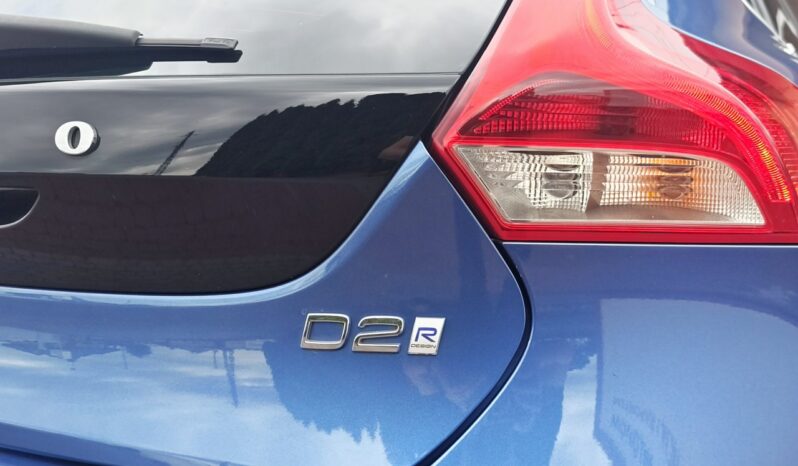 Volvo V40 R-DESIGN 2.0 D2 120KM Harman Kardon Serwisowany, zadbany stan! full