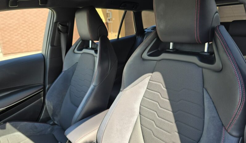 Toyota Corolla SELECTION 1.8 HYBRID Bogata wersja Salon Polska Gwarancja do 3 lat! full