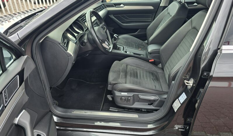 Volkswagen Passat ELEGANCE Sedan 1.5 TSI 150KM Salon Polska Gwarancja do 3 lat! full