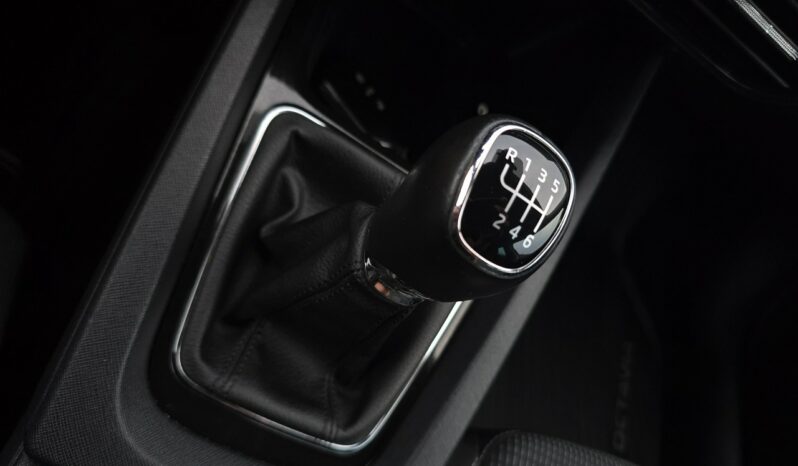 Škoda Octavia AMBITION 1.5 TSI 150KM Salon Polska Biała Perła Gwarancja do 3 lat! full