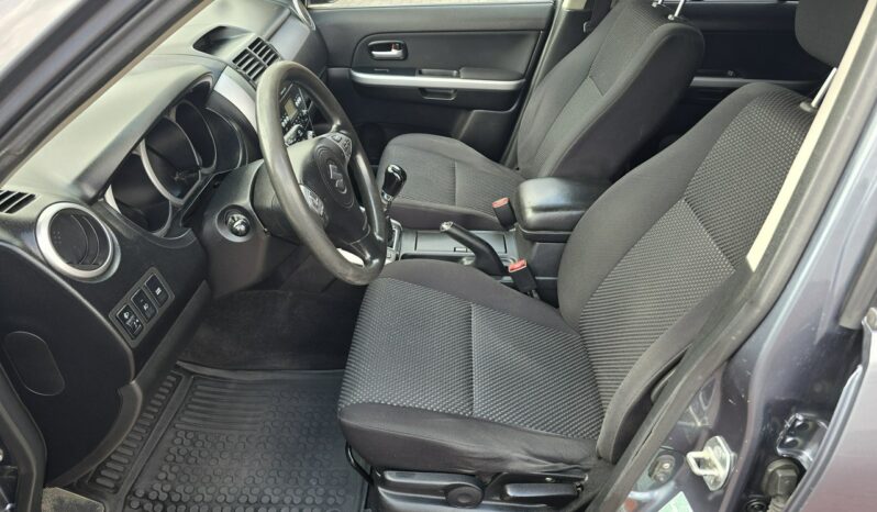 Suzuki Grand Vitara 1.9 DDiS Napęd 4×4 Hak Klimatyzacja Jeden właściciel od 2018 roku full