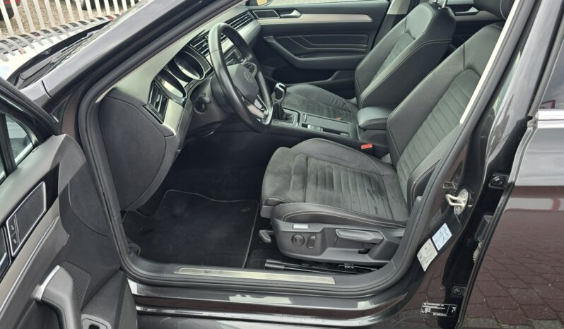Volkswagen Passat ELEGANCE Sedan 1.5 TSI 150KM Salon Polska Gwarancja do 3 lat! full