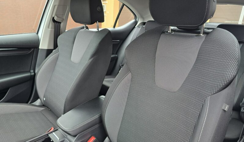 Škoda Octavia 2.0 TDI 150KM Ambition Virtual Cockpit Biała Perła Salon PL Gwarancja! full