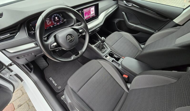 Škoda Octavia 2.0 TDI 150KM Ambition Virtual Cockpit Biała Perła Salon PL Gwarancja! full